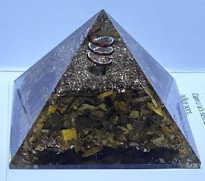 AGATE PYRAMID